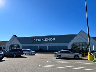 More details for 1360 W Main Rd, Middletown, RI - Retail for Lease