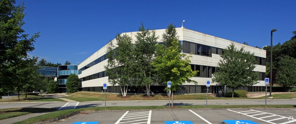 176 Middlesex Tpke, Bedford, MA for sale - Building Photo - Image 2 of 10