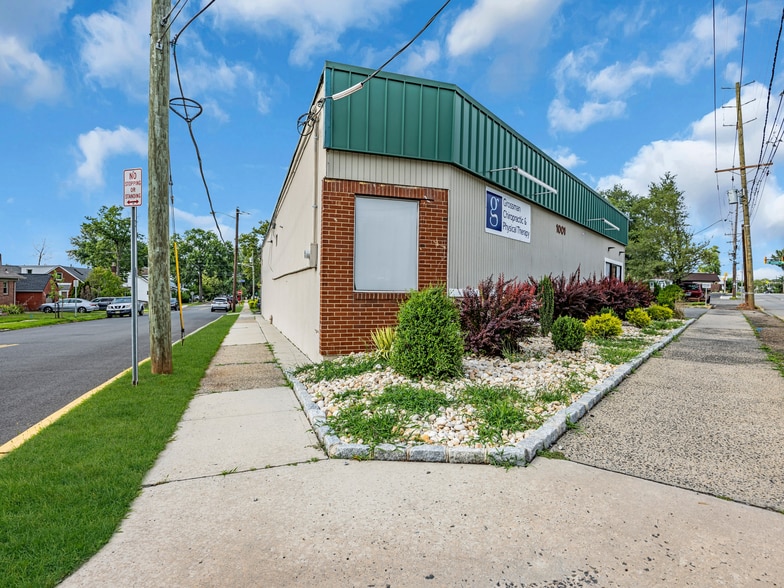 1001 Raritan Ave, Highland Park, NJ for sale - Building Photo - Image 3 of 11