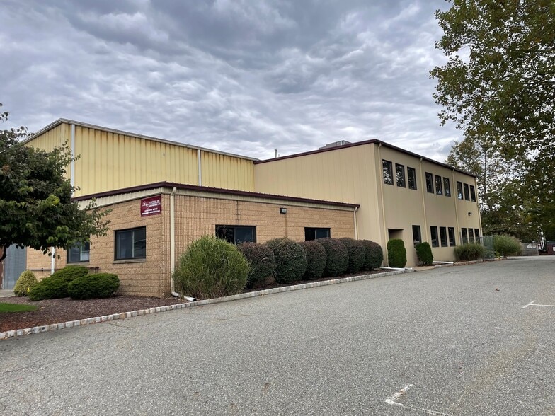 58 Harding Ave, Dover, NJ for sale - Building Photo - Image 1 of 1