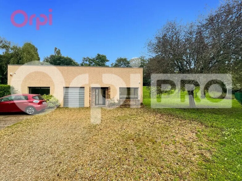 Flex in Saclay for lease - Building Photo - Image 1 of 12