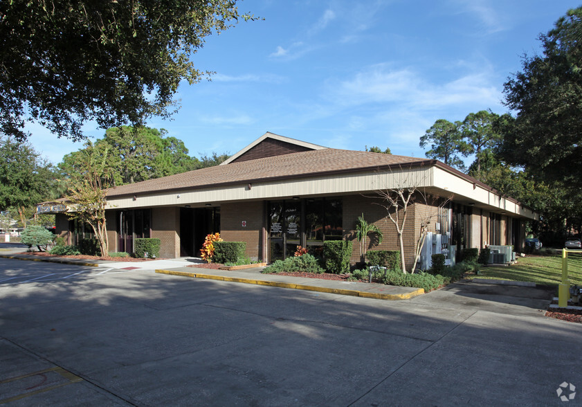 808 Dunlawton Ave, Port Orange, FL for lease - Primary Photo - Image 1 of 2