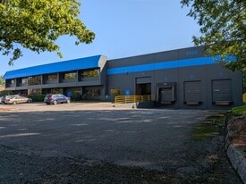 5822 NE Skyport Way, Portland OR - Warehouse