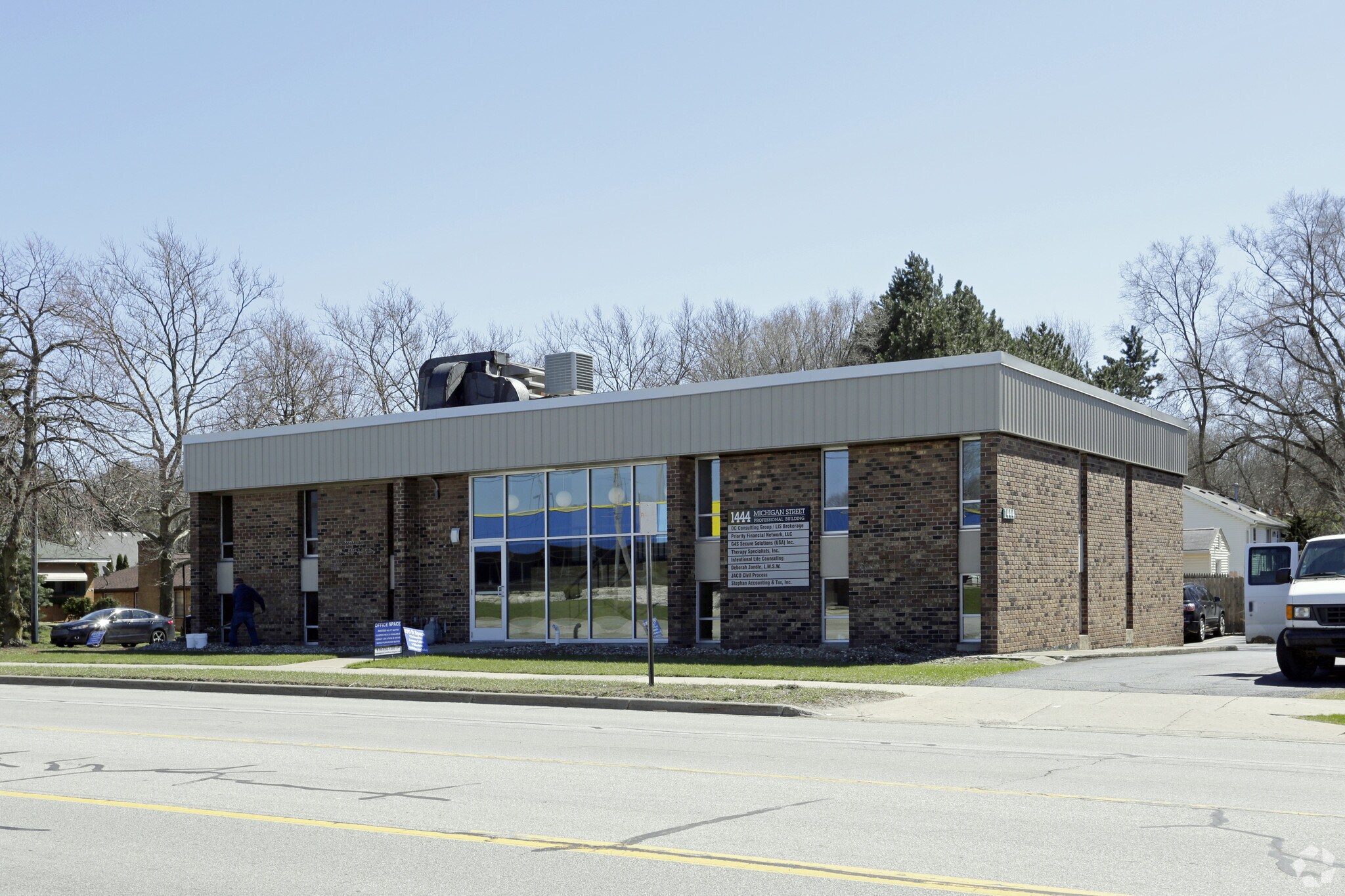 1444 Michigan St NE, Grand Rapids, MI for sale Primary Photo- Image 1 of 1