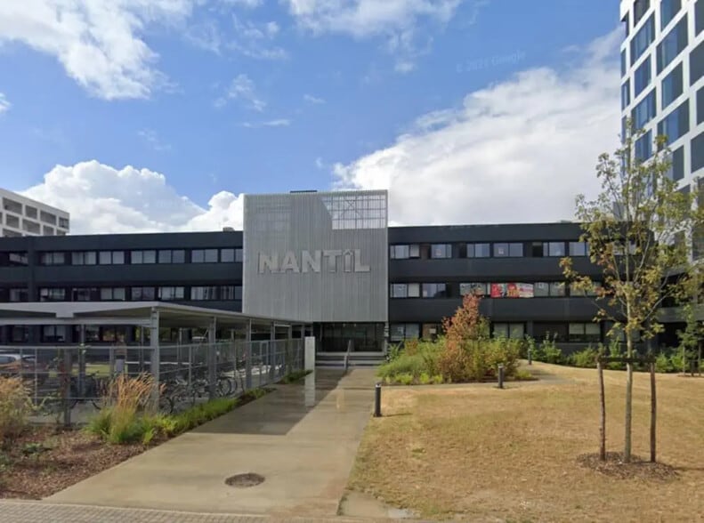 Office in Nantes for lease - Building Photo - Image 1 of 16
