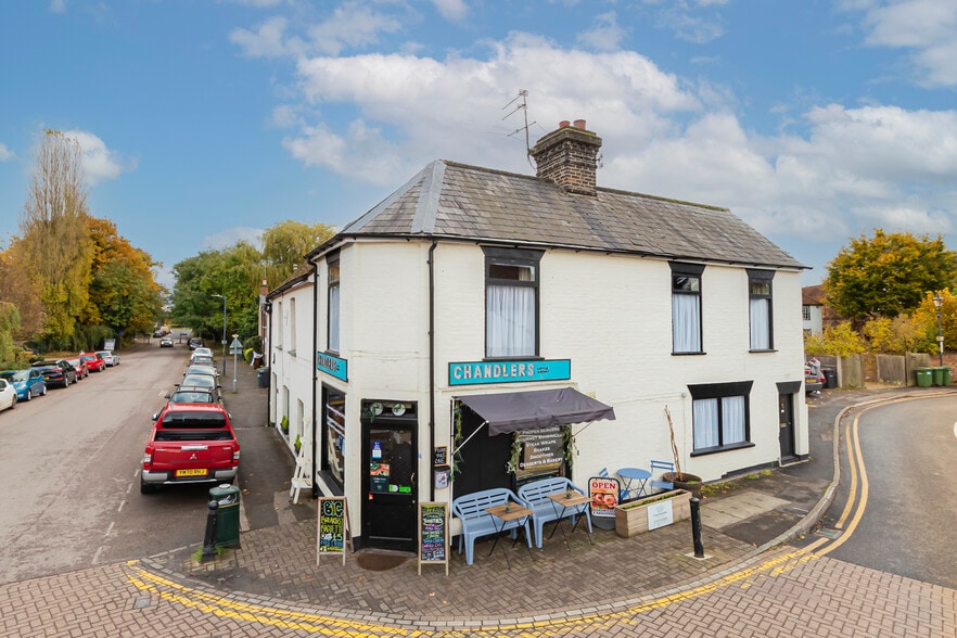 18 High St, Redbourn for sale - Primary Photo - Image 1 of 1