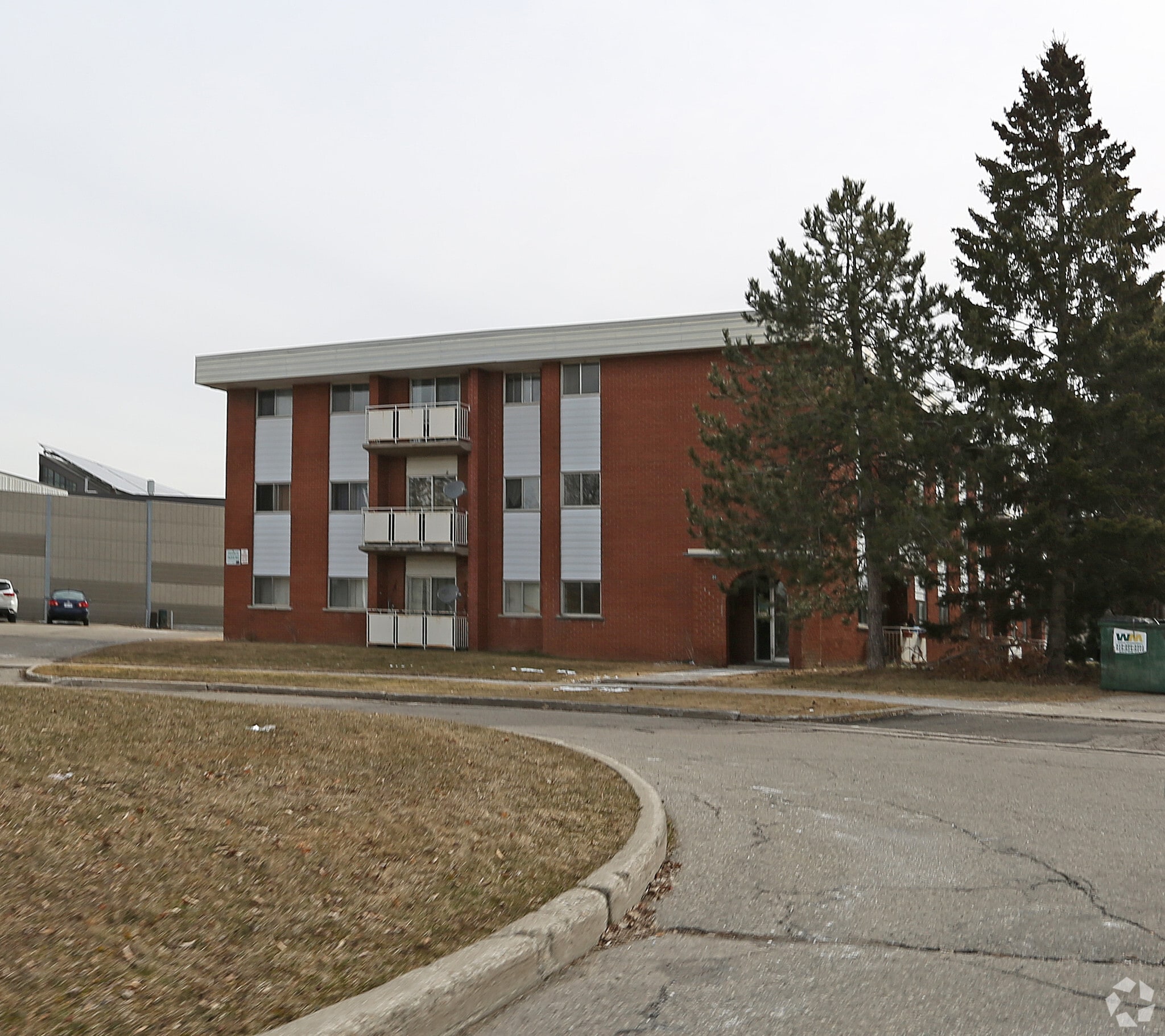 22 Woodfern Crt, Kitchener, ON for sale Primary Photo- Image 1 of 1