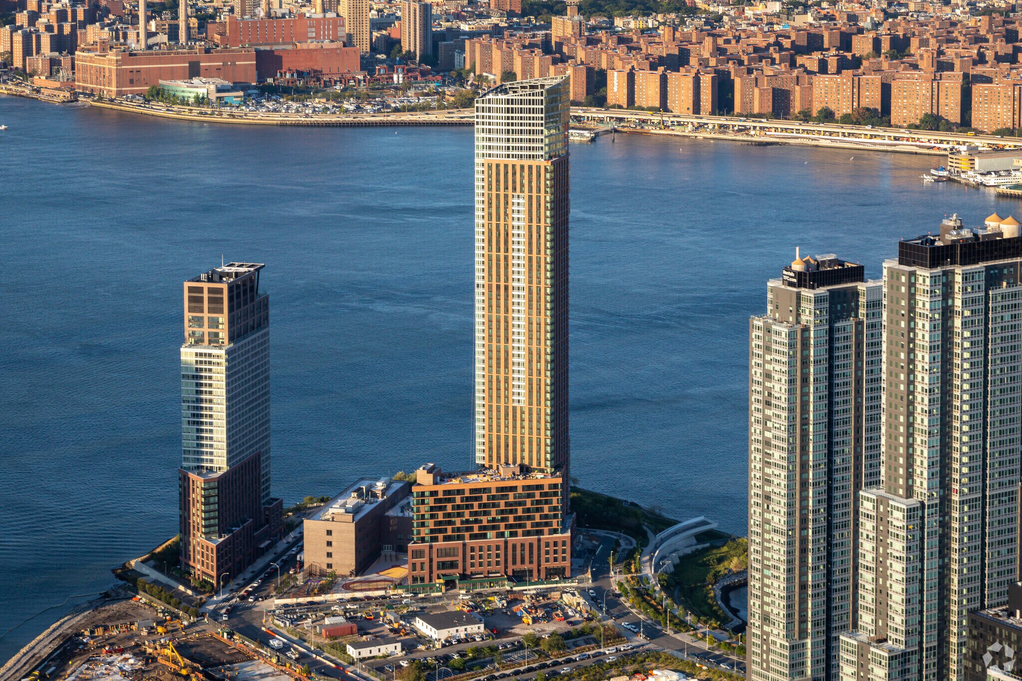 115 57th Ave, Long Island City, NY 11101 Gotham Point