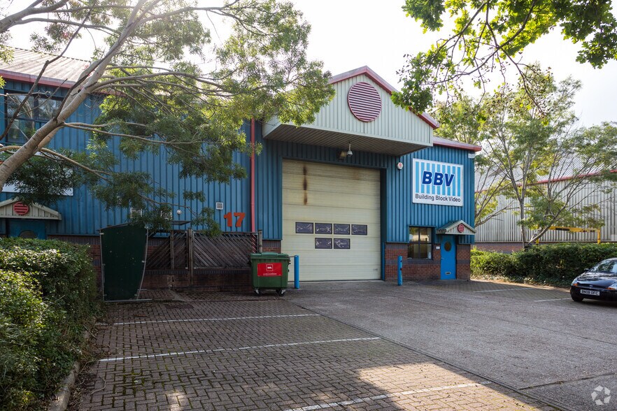 Apex Way, Hailsham, BN27 3JU