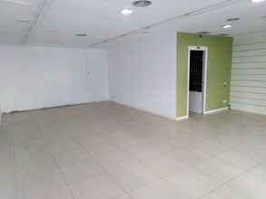 Retail in Palau-solità i Plegamans, Barcelona for lease Interior Photo- Image 1 of 3