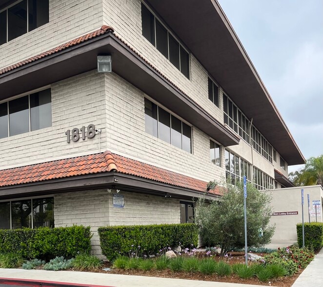 1818 N Orange Grove Ave, Pomona, CA for lease - Building Photo - Image 1 of 26