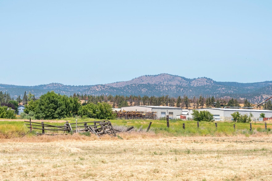 1436 NW Madras Hwy, Prineville, OR for sale - Aerial - Image 3 of 16