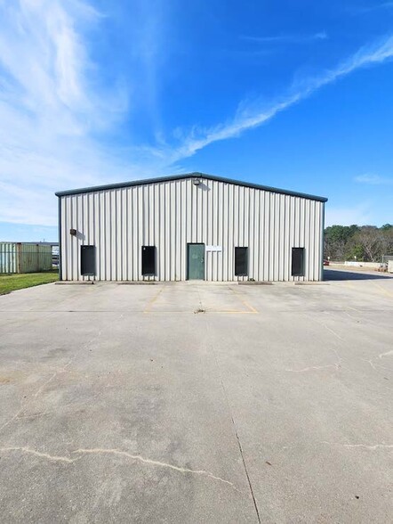 12062 FM 3083 Rd, Conroe, TX for lease - Building Photo - Image 2 of 11