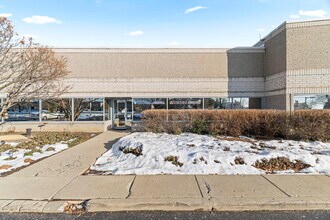 1937 Wright Blvd, Schaumburg, IL for lease Building Photo- Image 2 of 12