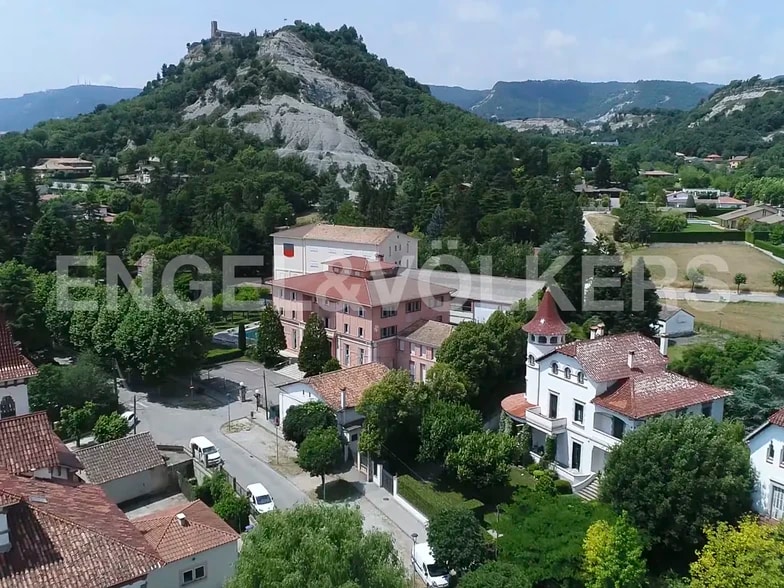 Specialty in Tona, Barcelona for sale - Building Photo - Image 1 of 6