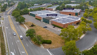 895 Motor Pky, Hauppauge NY - Warehouse