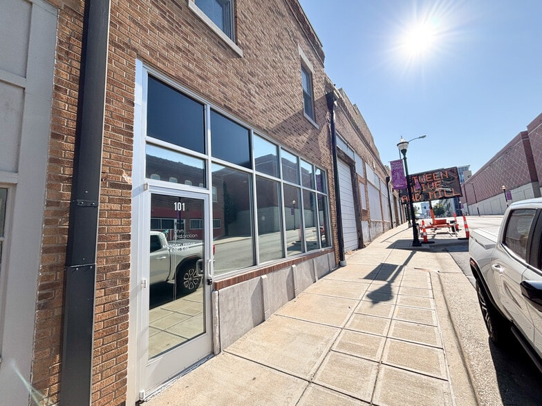 509 W Olive St, Springfield, MO for lease - Building Photo - Image 2 of 11