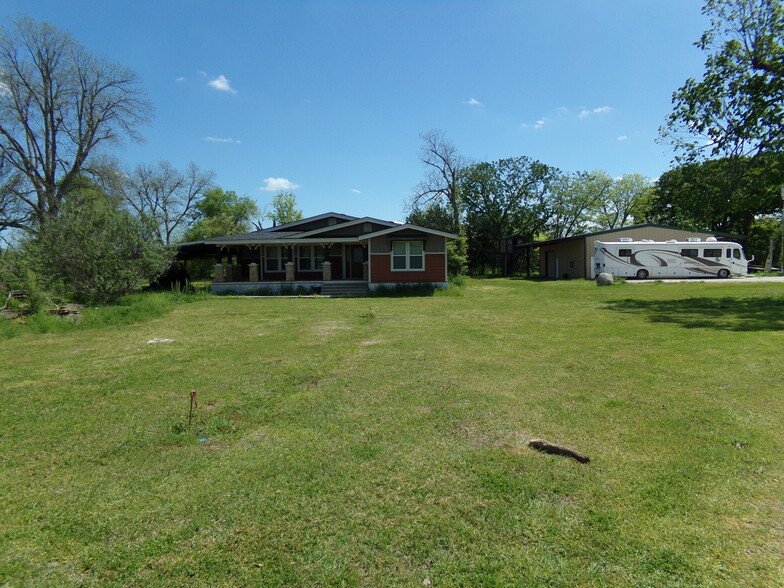 10155 Texas Highway 24, Paris, TX for sale - Primary Photo - Image 1 of 1