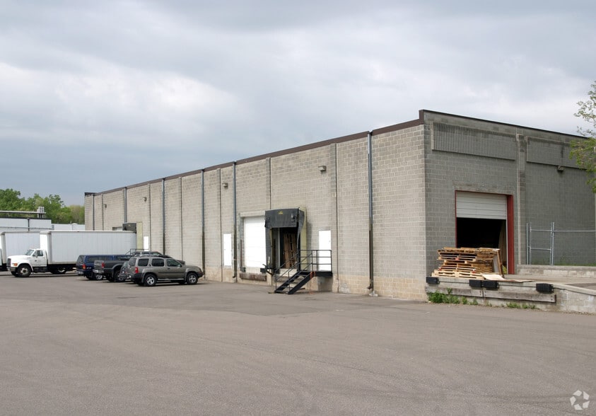 3314-3320 Terminal Dr, Eagan, MN for sale - Building Photo - Image 3 of 24