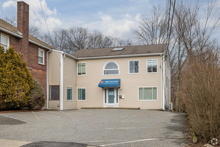 11-15 John St, Newton, MA for lease - Primary Photo - Image 1 of 5