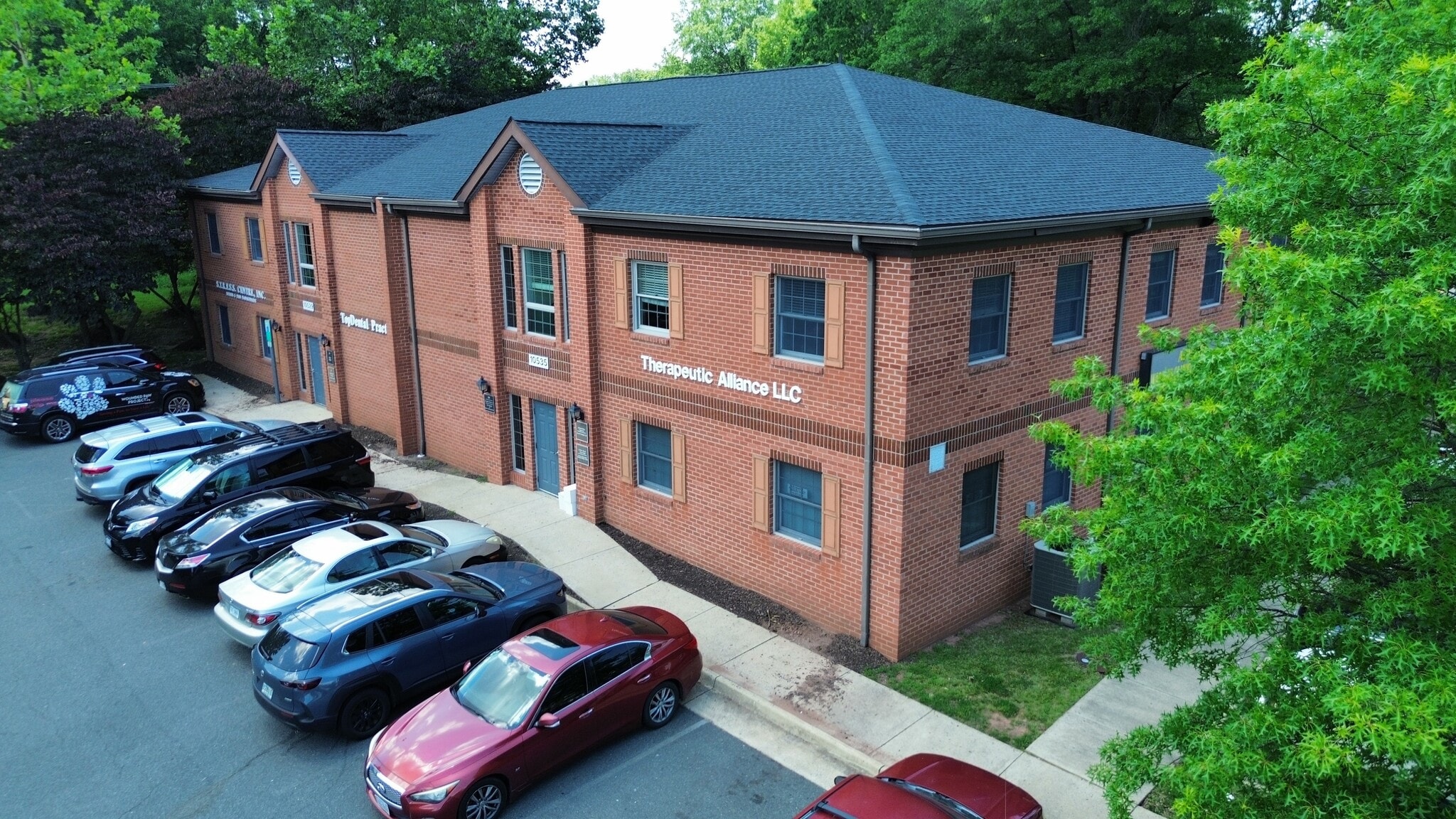 10529-10535 Crestwood Dr, Manassas, VA for lease Building Photo- Image 1 of 9