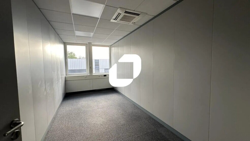 3 Rue Alexandre Volta, Mundolsheim for lease - Building Photo - Image 3 of 42