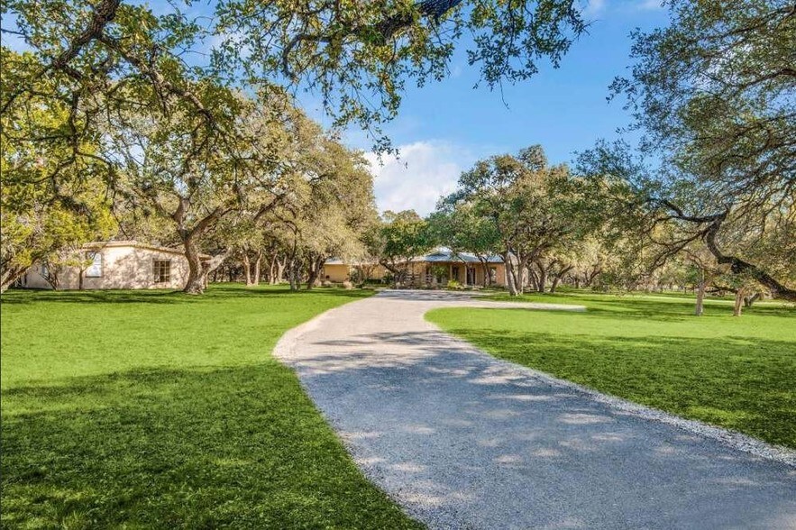 39 Scenic Loop Rd, Boerne, TX 78006 | LoopNet