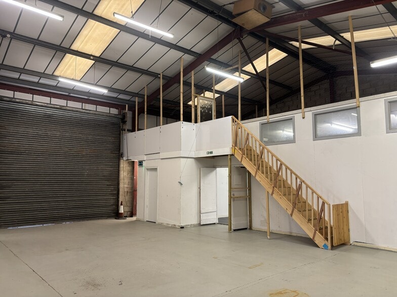 1 Union Glen, Aberdeen for lease - Interior Photo - Image 2 of 4