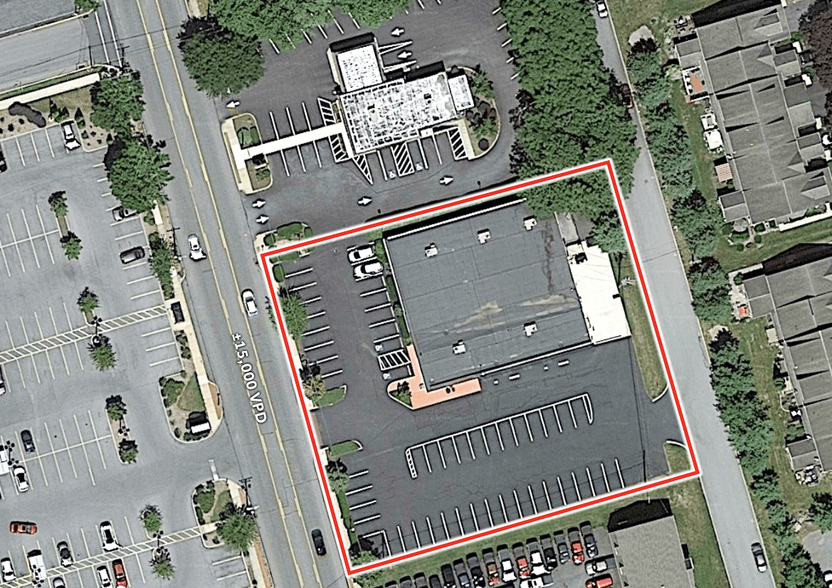 743 S Broad St, Lititz, PA for sale - Building Photo - Image 1 of 1