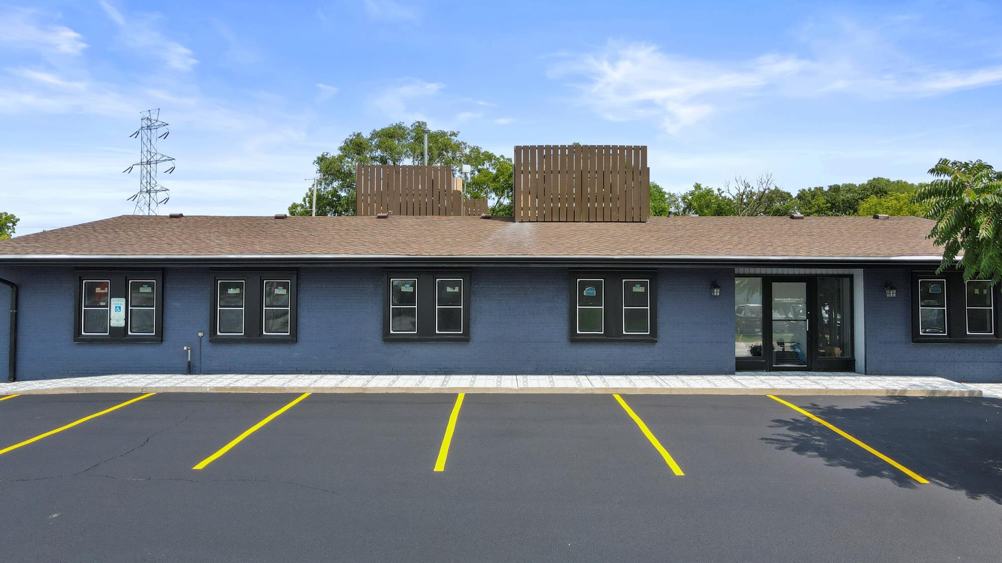 6080 S 108th St, Hales Corners, WI for lease Building Photo- Image 1 of 6