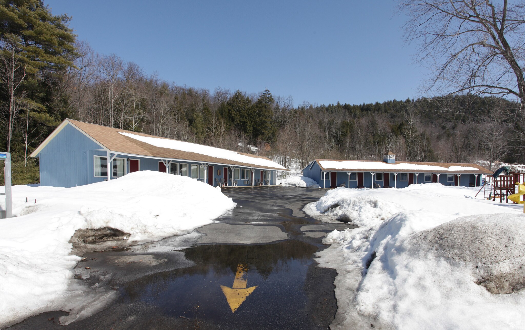 4046 Main St, Warrensburg, NY for sale Primary Photo- Image 1 of 1