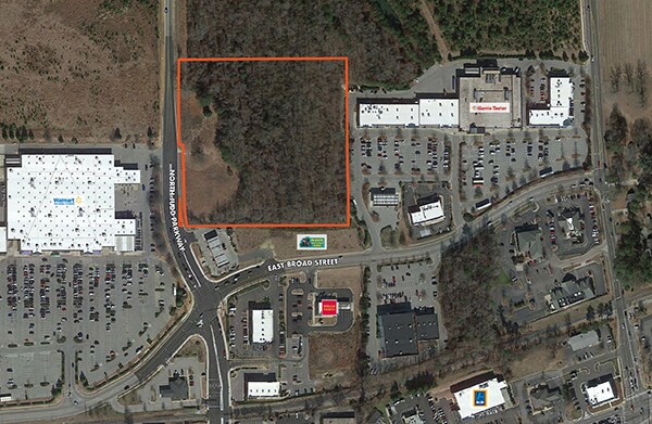 1257 N Main St, Fuquay Varina, NC for sale Primary Photo- Image 1 of 1