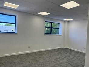 Enterprise Way, Hemel Hempstead for lease Interior Photo- Image 2 of 4