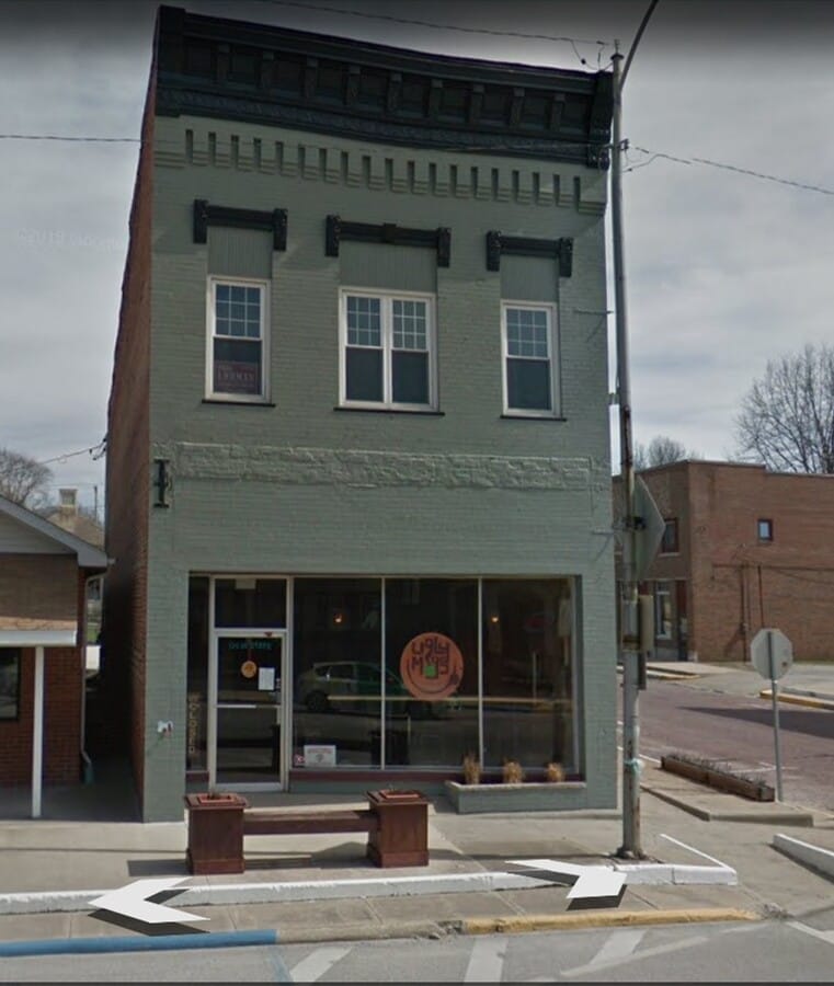 125 W State St, Nokomis, IL 62075 | LoopNet