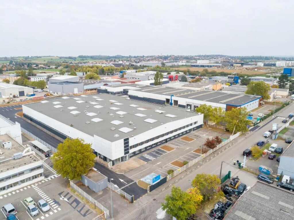 Location Local d'activités 2 436 m² à 7 967 m² - Photo 1