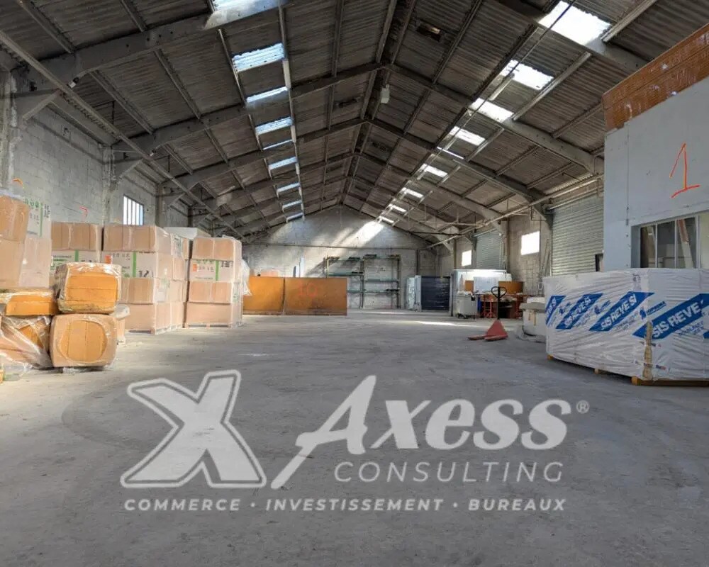 Flex in Mézériat for lease Interior Photo- Image 1 of 4