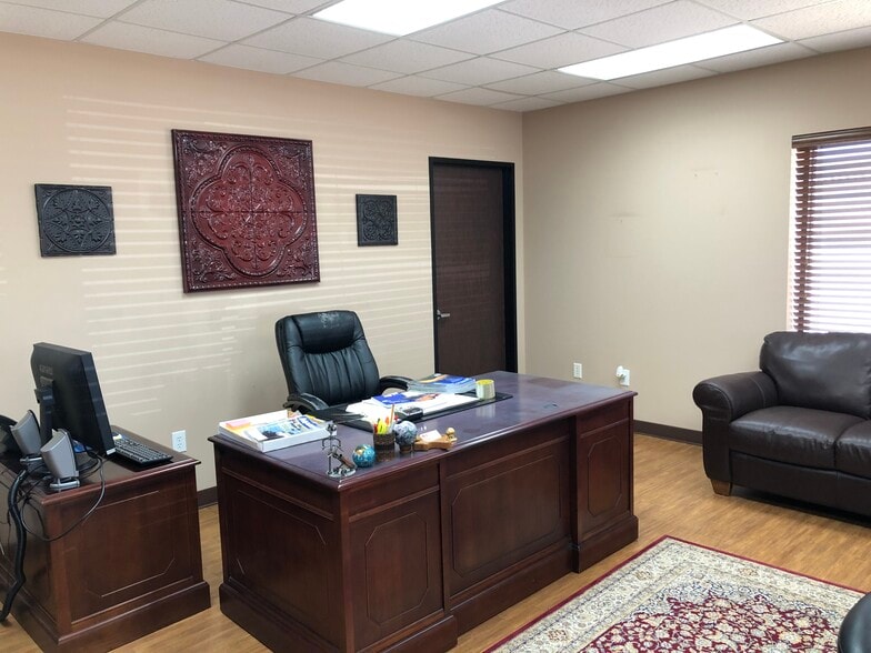 227 Highway 90A W, Rosenberg, TX for sale - Interior Photo - Image 1 of 1