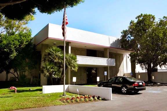 18700 Laurel Park Rd, Rancho Dominguez, CA for lease Primary Photo- Image 1 of 5