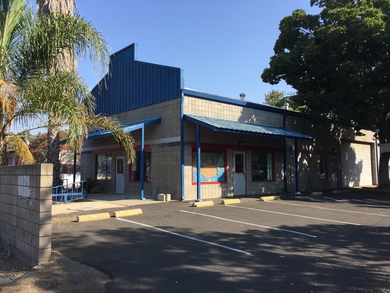 946 Olive Dr, Davis, CA for lease - Building Photo - Image 2 of 8