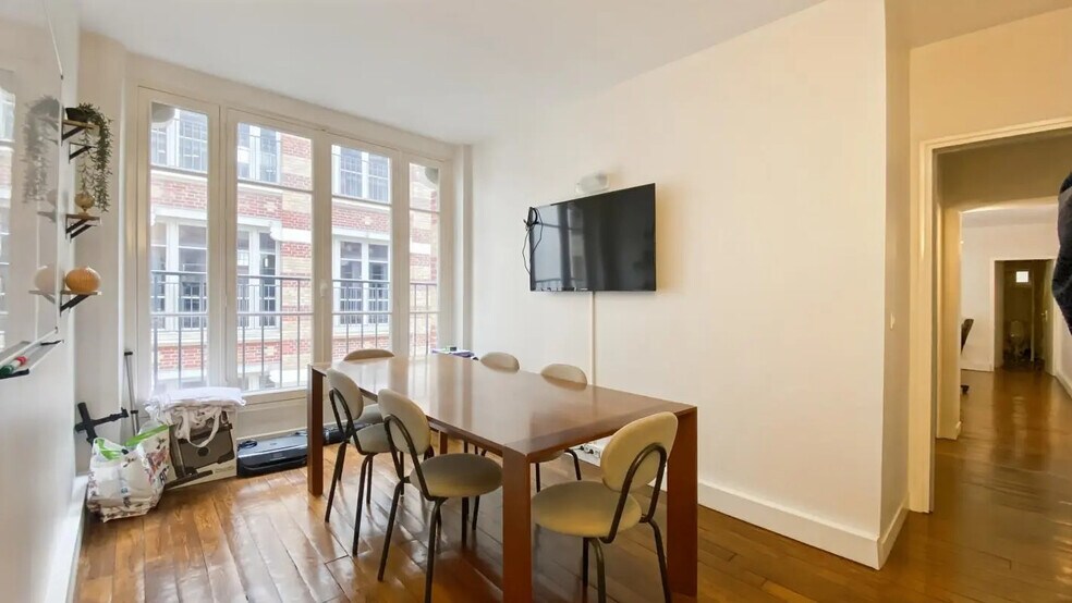 Office in Paris for lease - Building Photo - Image 3 of 8