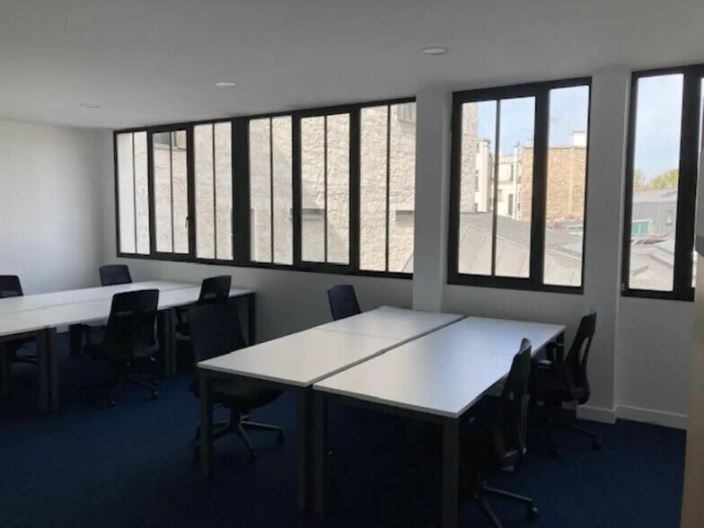 5 Rue De La Terrasse, Paris for lease - Interior Photo - Image 2 of 5