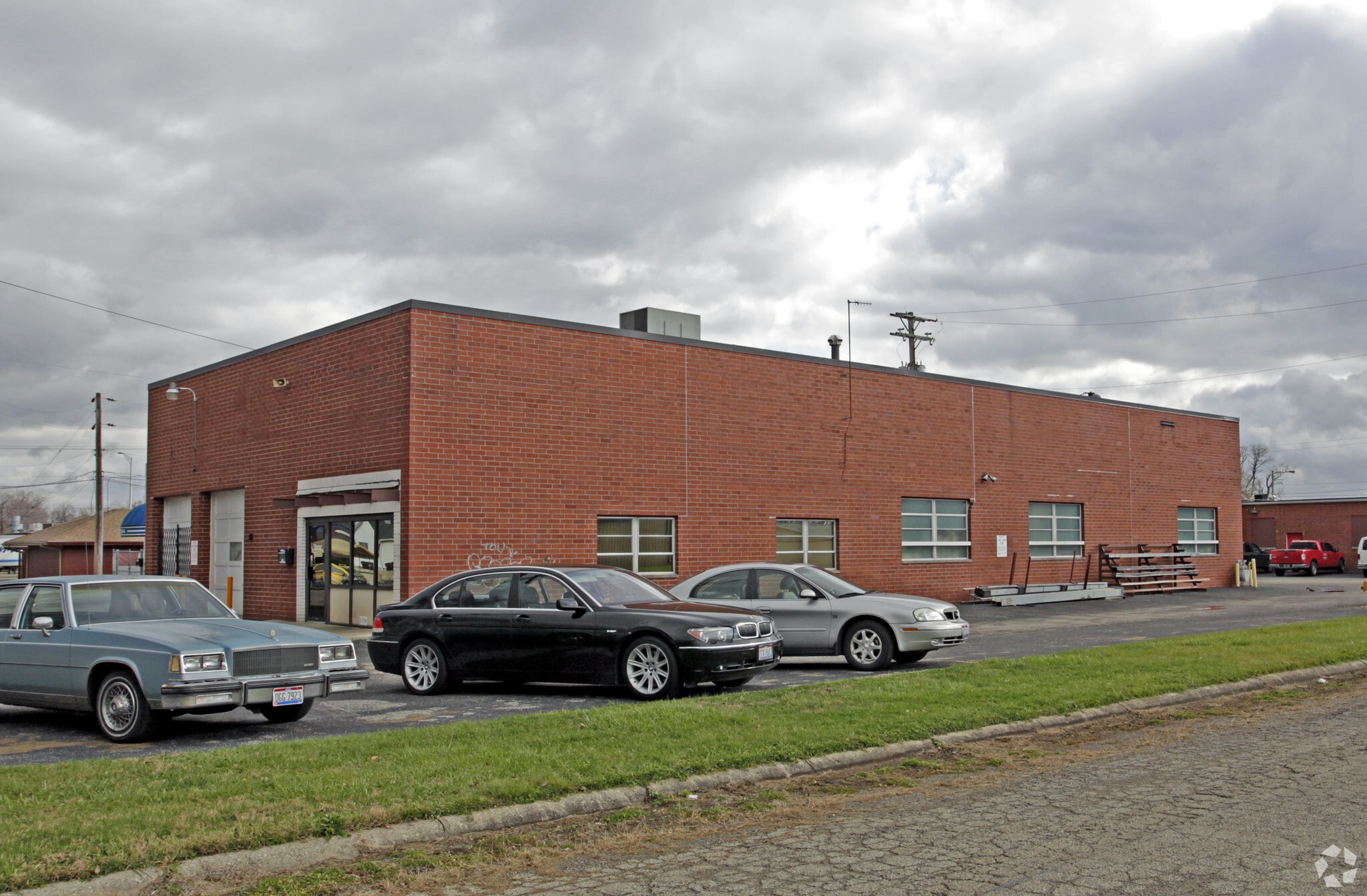2054 Drill Ave, Dayton, OH for sale Primary Photo- Image 1 of 5