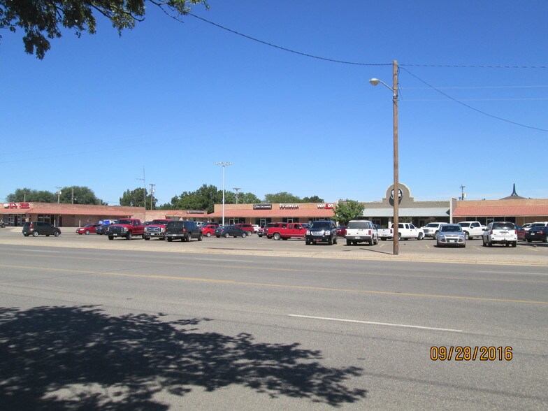 3200-3322 Olton Rd, Plainview, TX for sale - Building Photo - Image 1 of 1