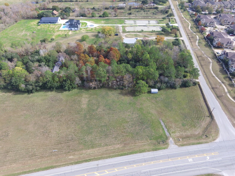 2420 Hewitt St, League City, TX for sale - Building Photo - Image 2 of 6