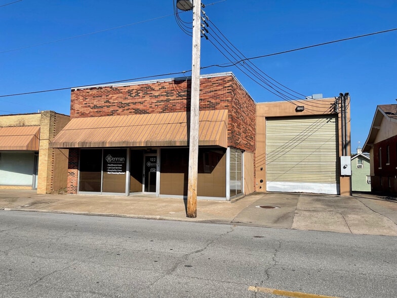 122 S Spanish St, Cape Girardeau, MO for lease - Primary Photo - Image 1 of 17