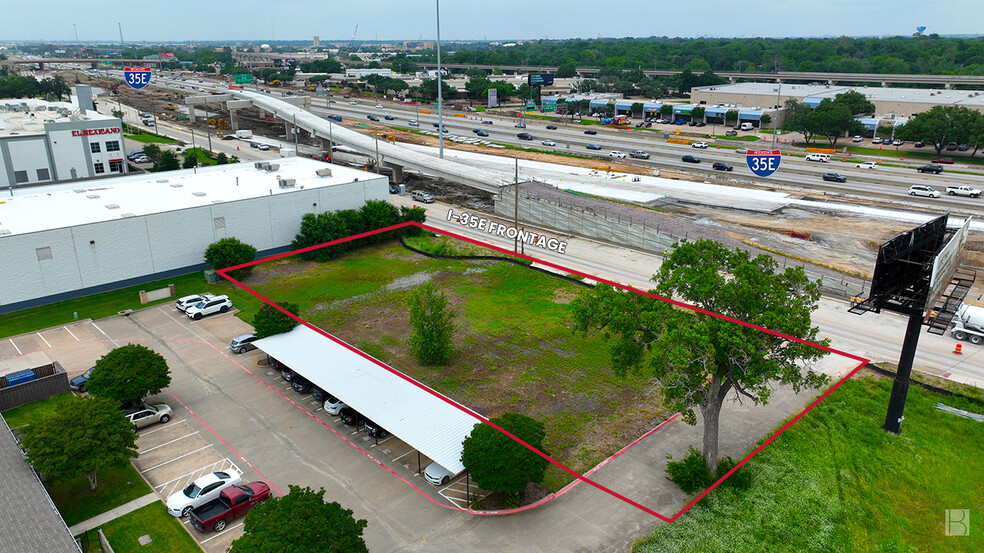 1221 N Interstate 35E, Carrollton, TX for sale - Building Photo - Image 1 of 5