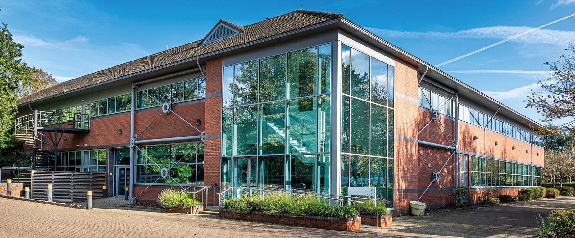 2 Millboard Rd, Bourne End for lease Building Photo- Image 1 of 5