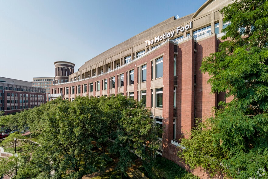 2000 Duke St, Alexandria, VA for lease - Building Photo - Image 2 of 15