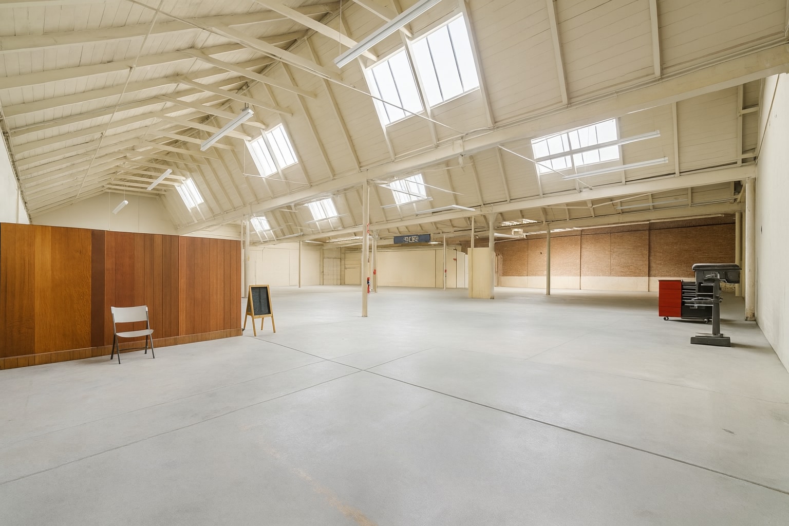 2130-2220 Livingston St, Oakland, CA for lease Interior Photo- Image 1 of 4