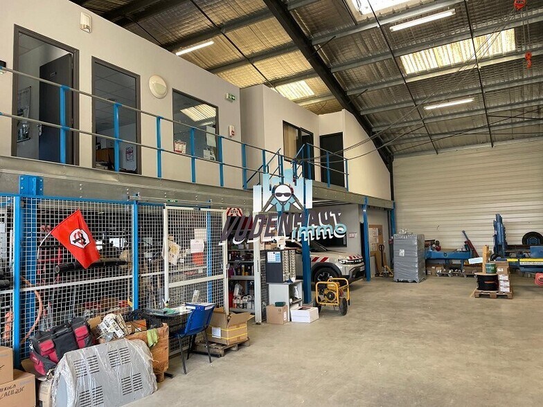 Industrial in Noé for lease - Interior Photo - Image 2 of 9